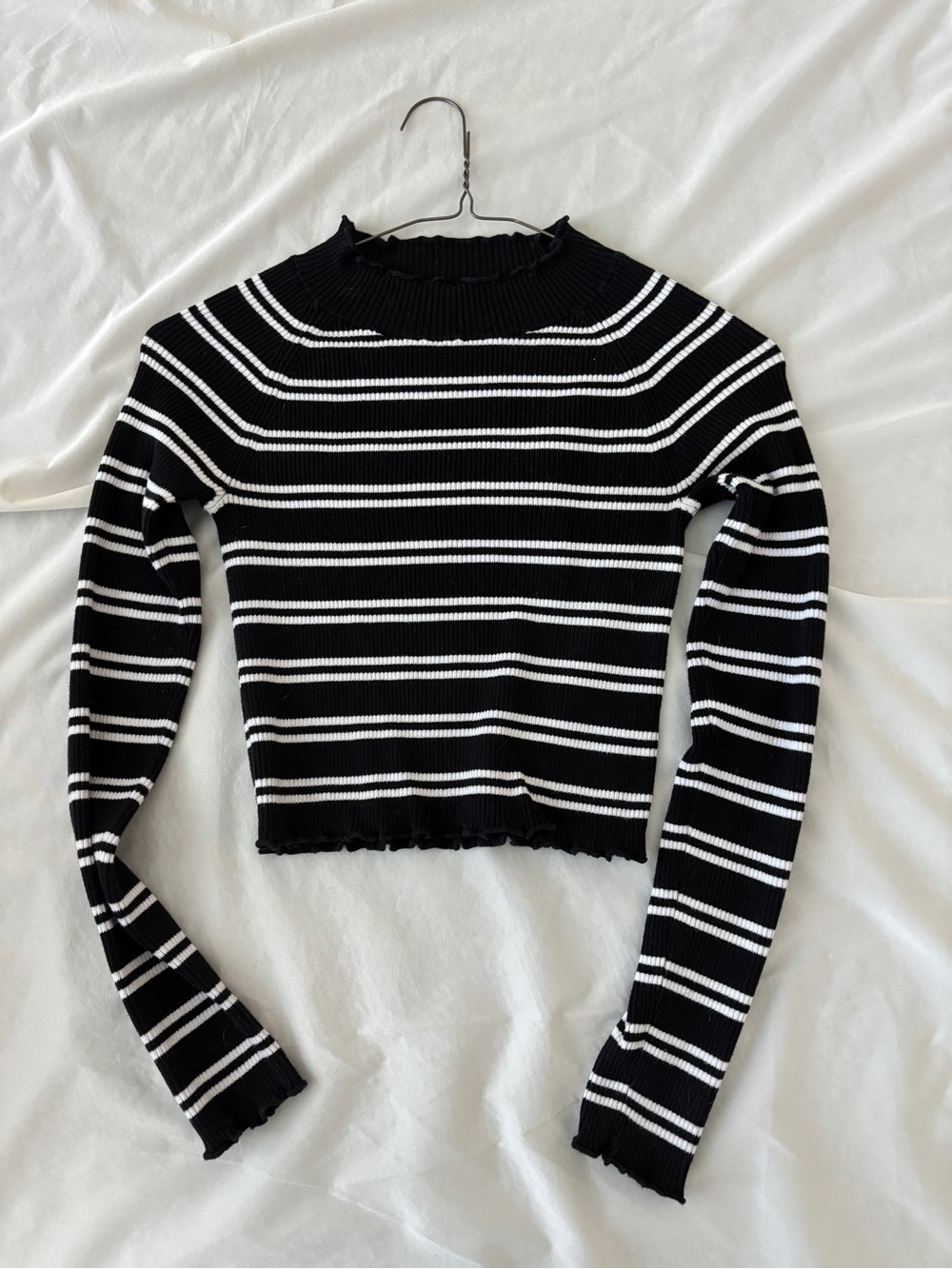 Striped Black & White Ribbed Long-Sleeve Crop Top | Kendall and Kylie